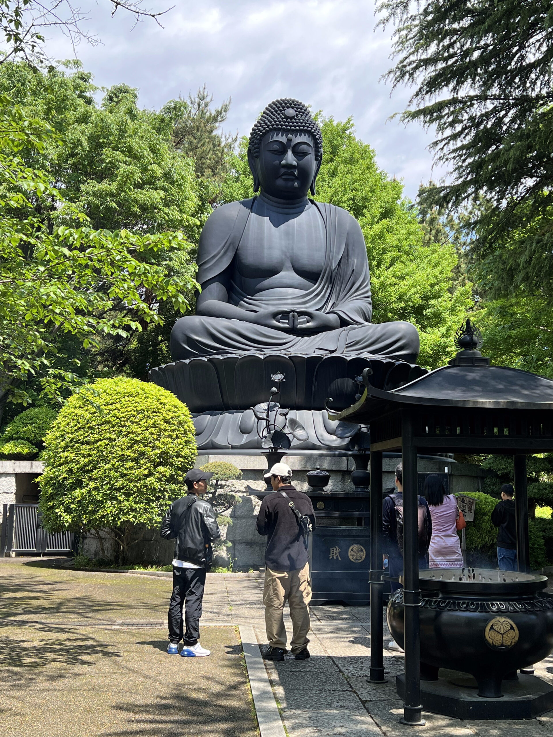 Tokyo Has a Giant Buddha—and Almost Nobody Visits It