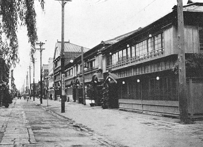 Historical photograph of Tokyo's Yoshiwara district in 1932